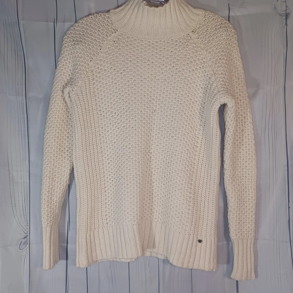 American Eagle Outfitters cream color boho chunky knit turtleneck sweater